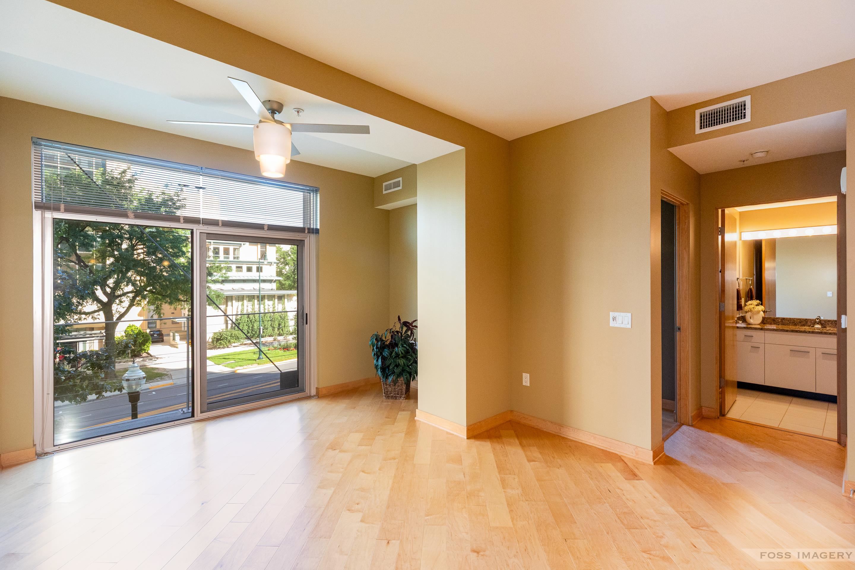 309 W Washington Avenue 209