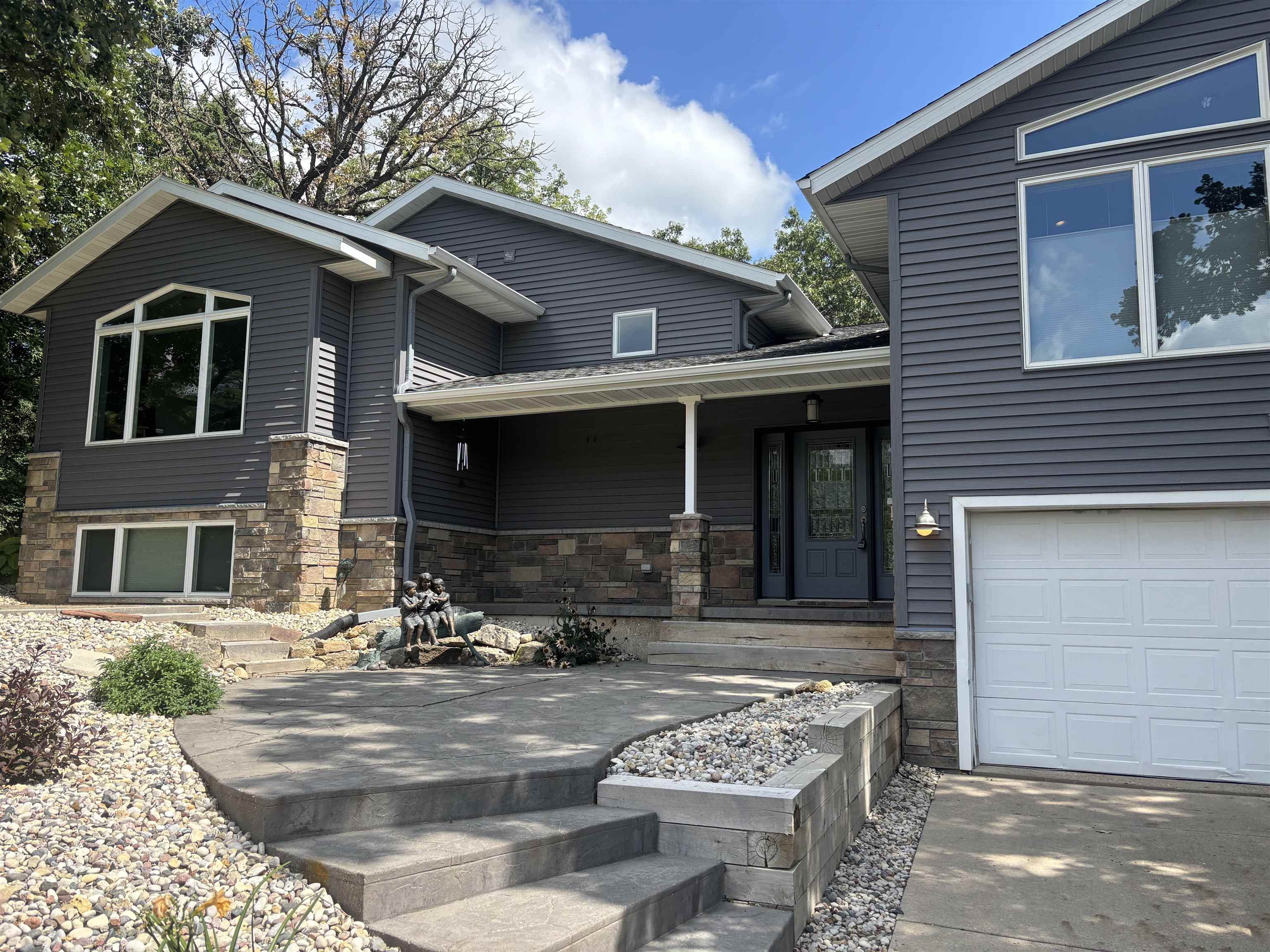 5018 Sunrise Ridge Trail