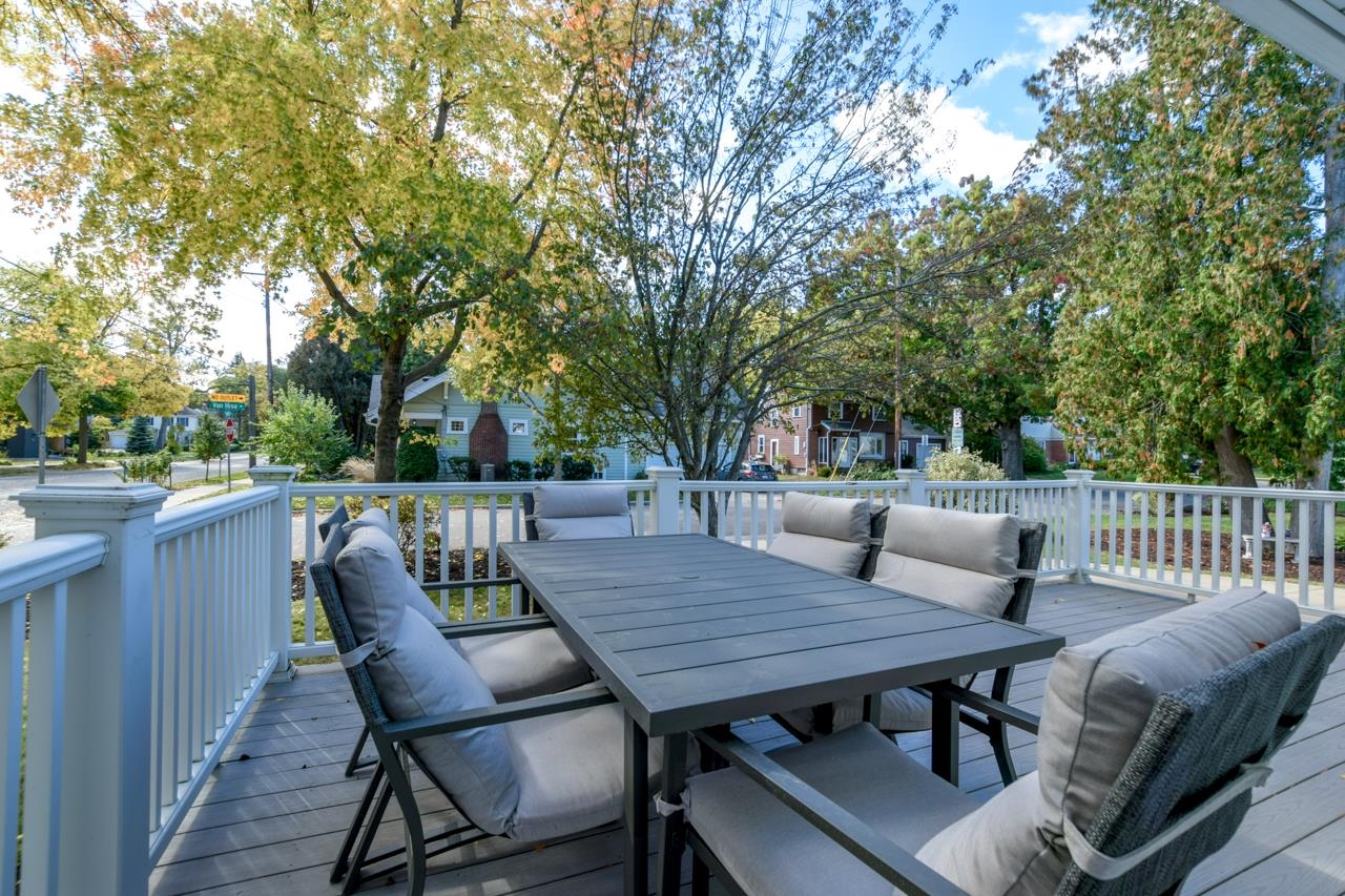 202 N Franklin Avenue