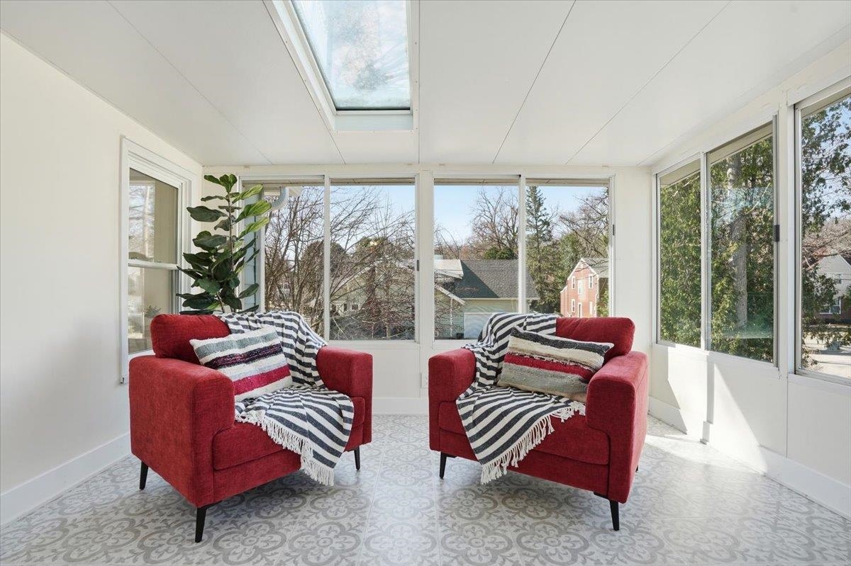 202 N Franklin Avenue