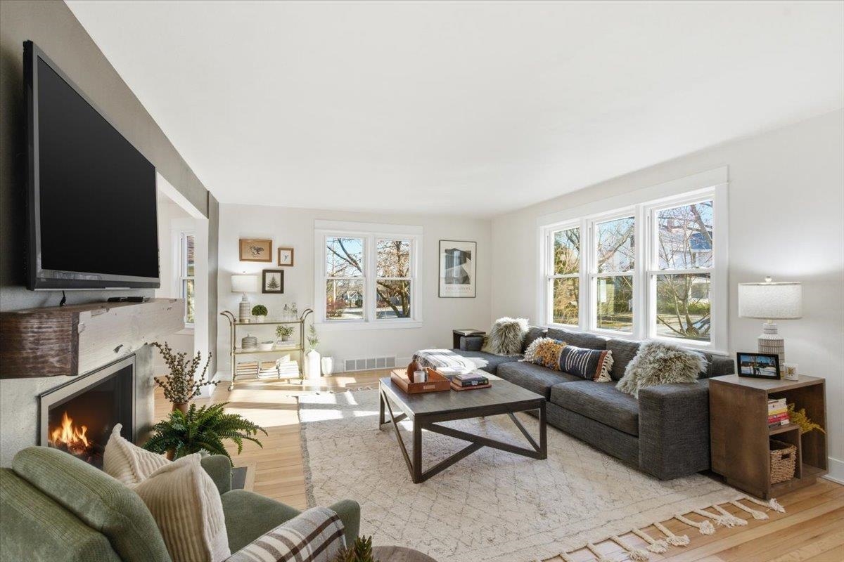 202 N Franklin Avenue