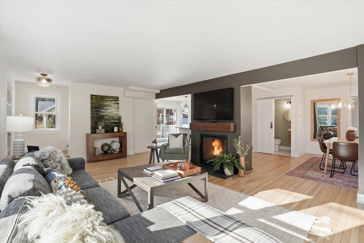 202 N Franklin Avenue