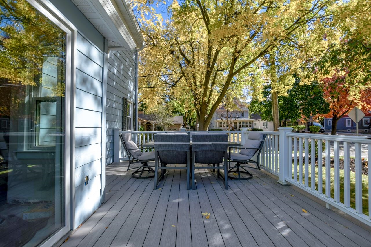 202 N Franklin Avenue