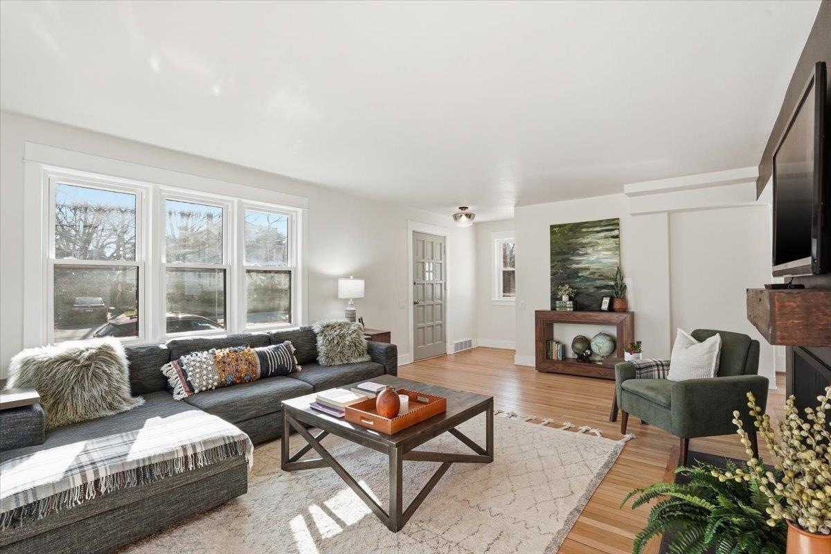 202 N Franklin Avenue