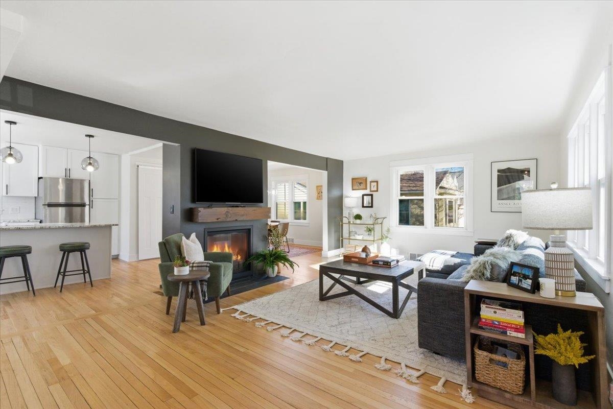 202 N Franklin Avenue