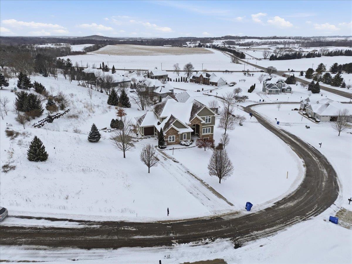 3403 Whistling Wind Way