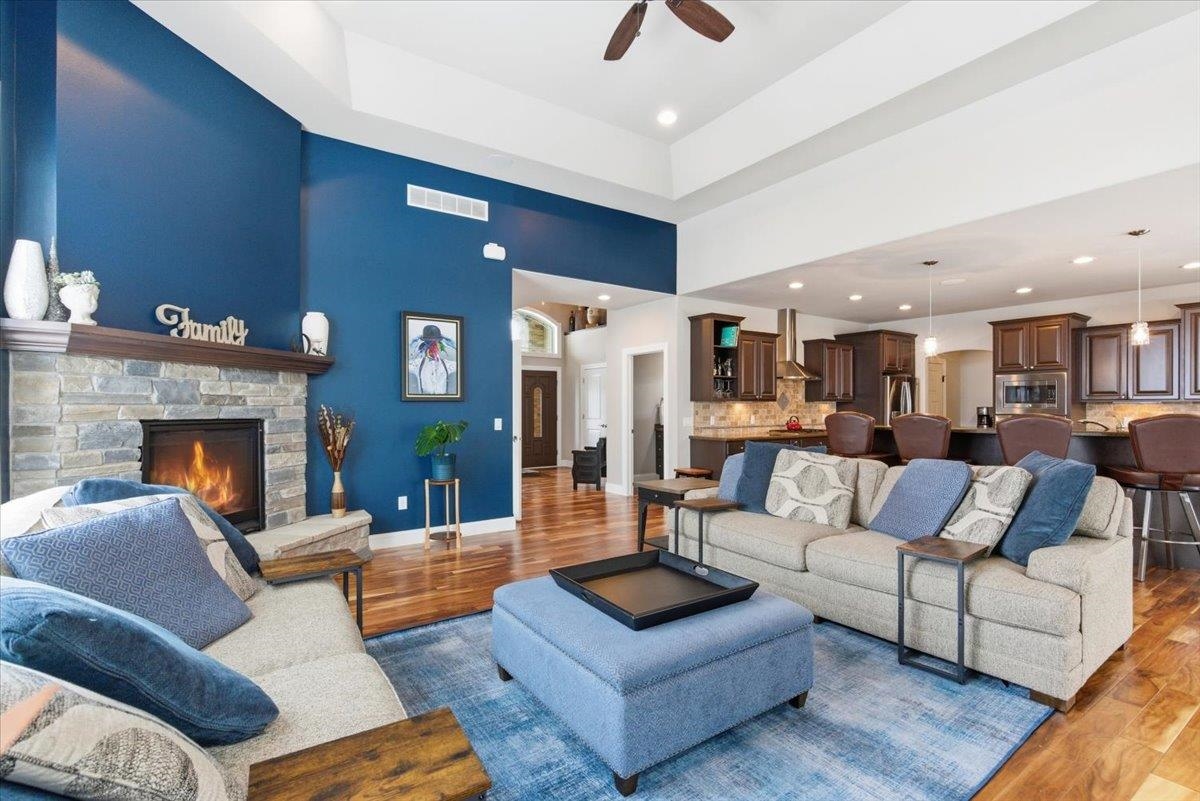 3403 Whistling Wind Way