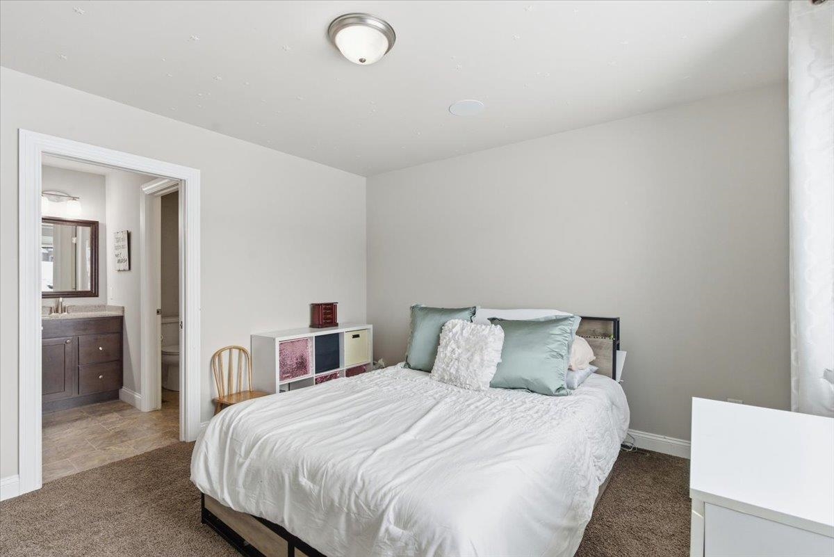 3403 Whistling Wind Way