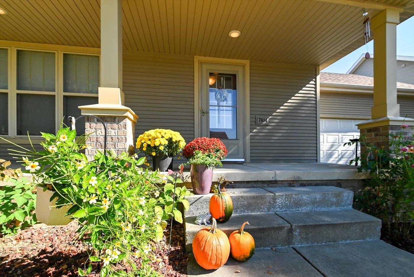 7614 Crawling Stone Road