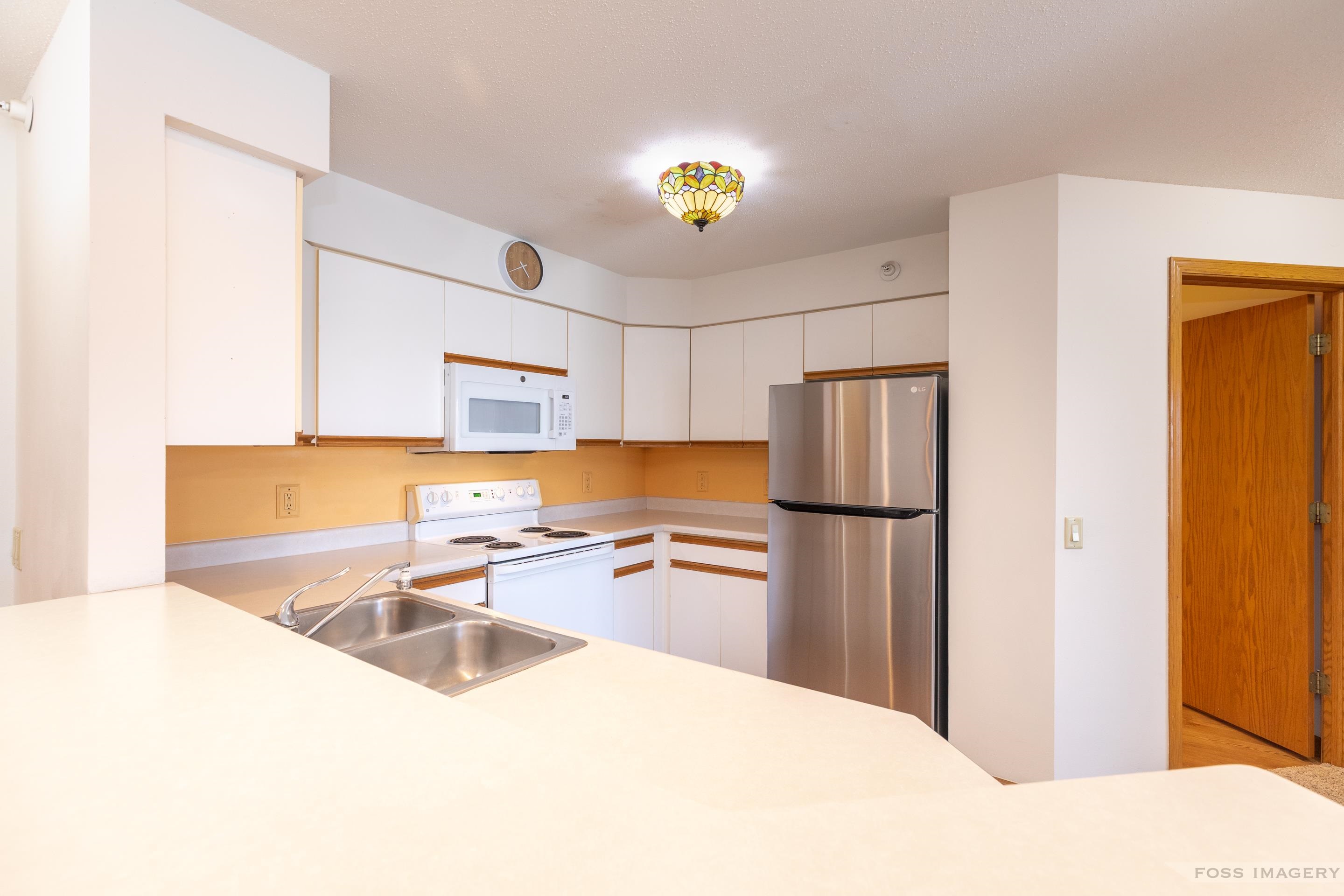 7203 Mid Town Road 305