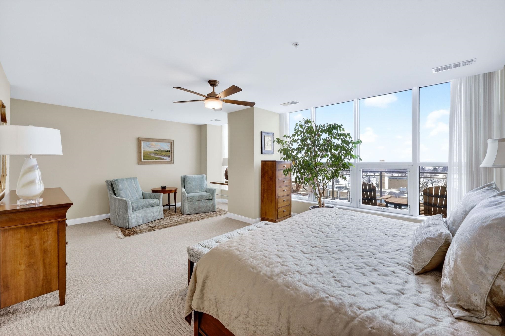 625 N Segoe Road 900