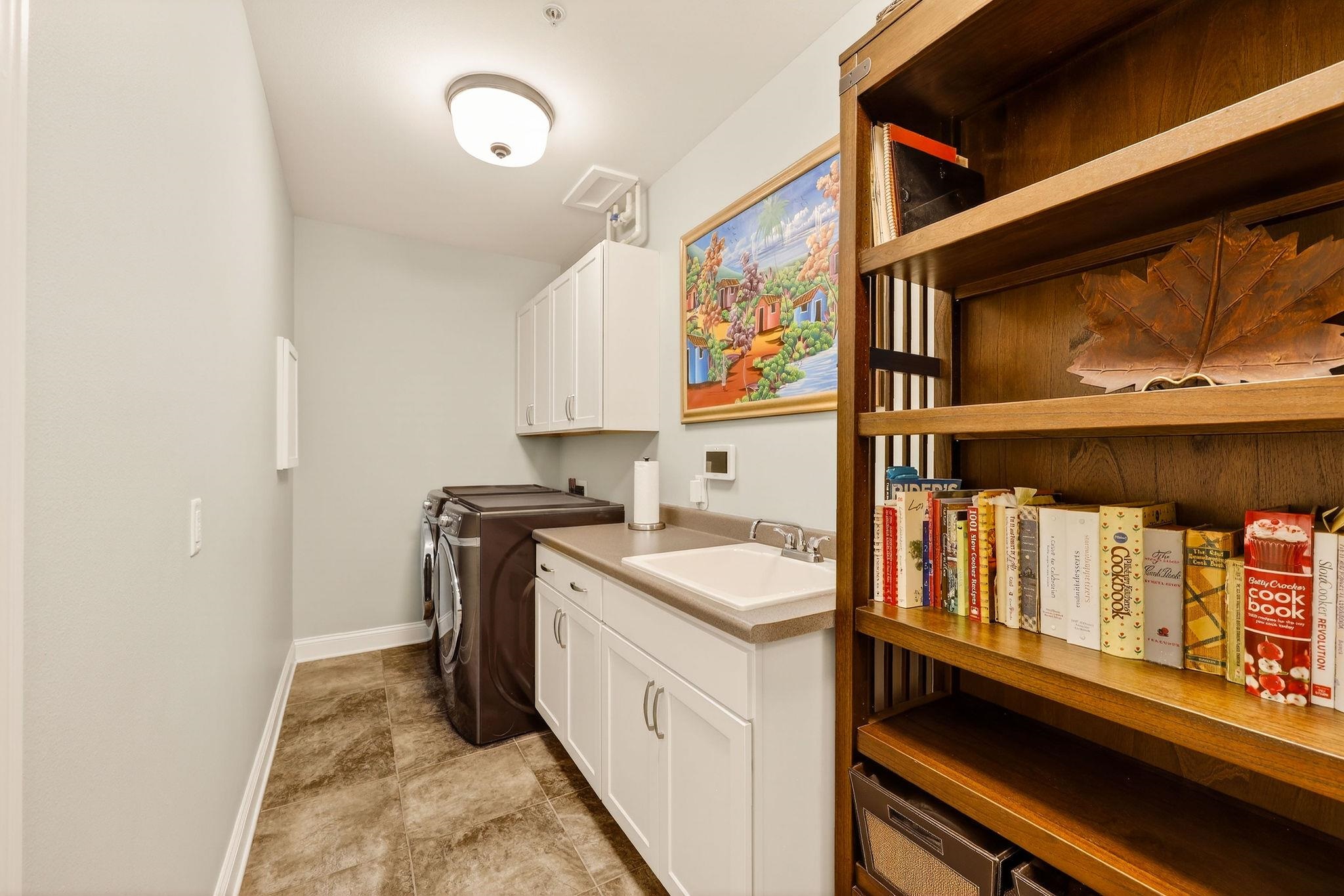 625 N Segoe Road 900