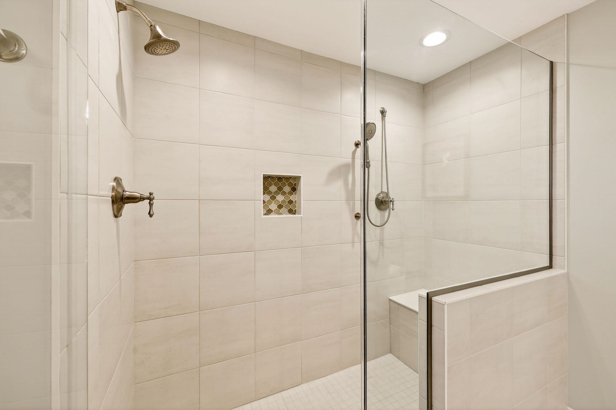 625 N Segoe Road 900