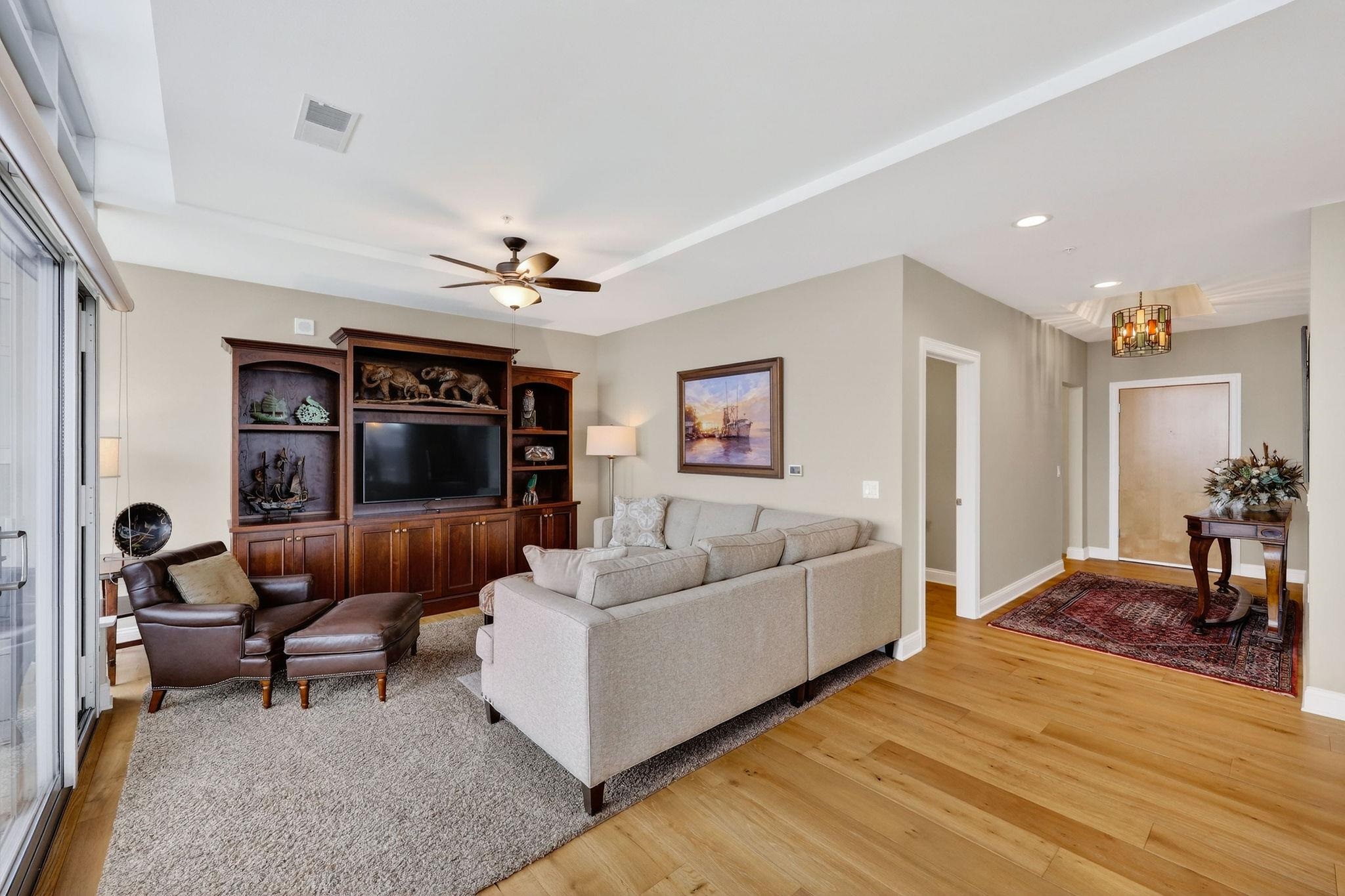 625 N Segoe Road 900