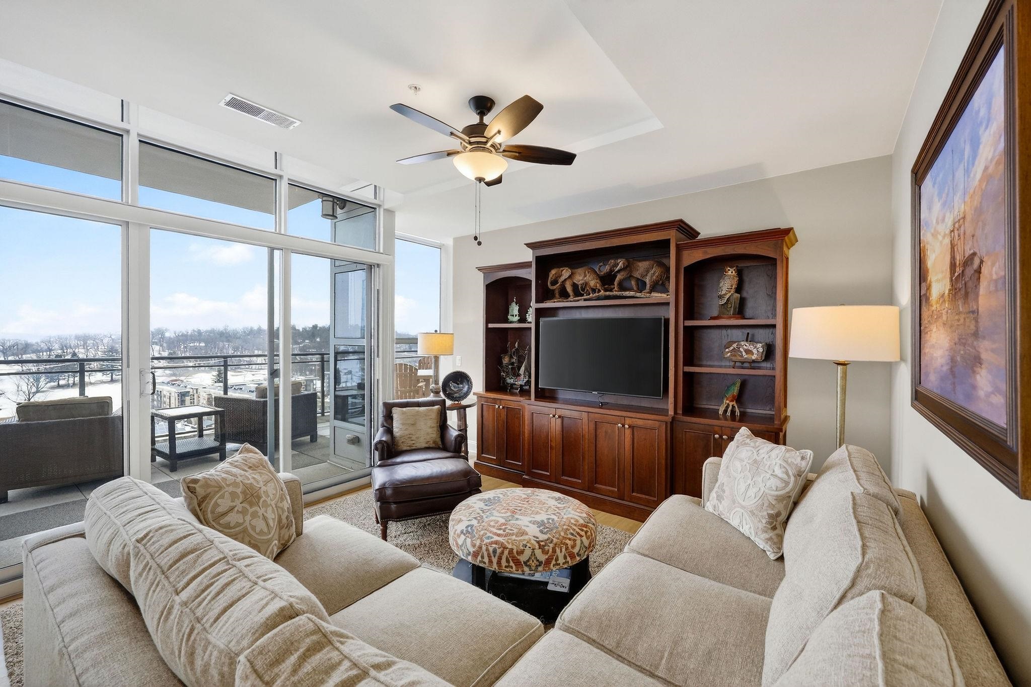 625 N Segoe Road 900