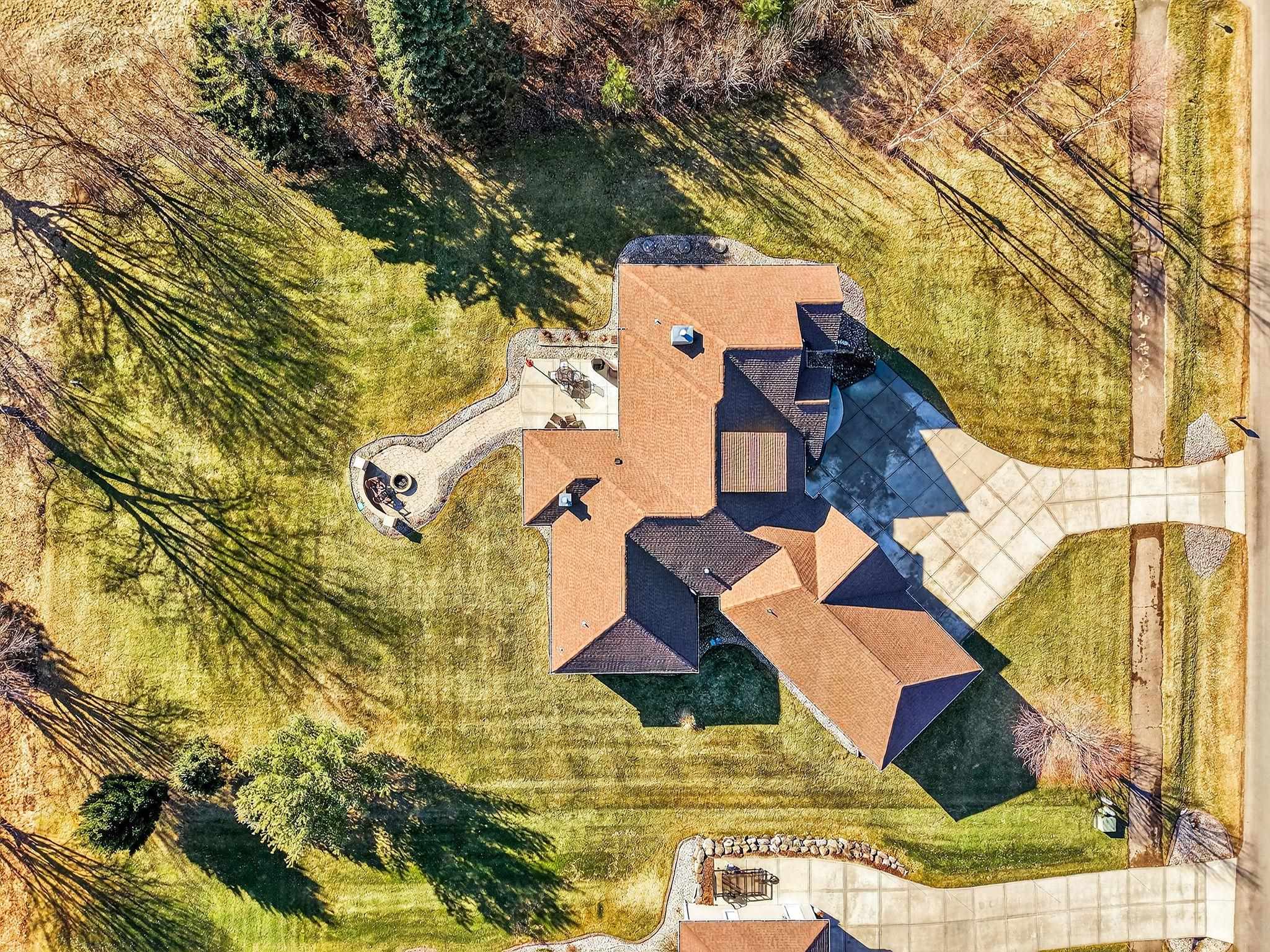 7569 Tumbledown Trail