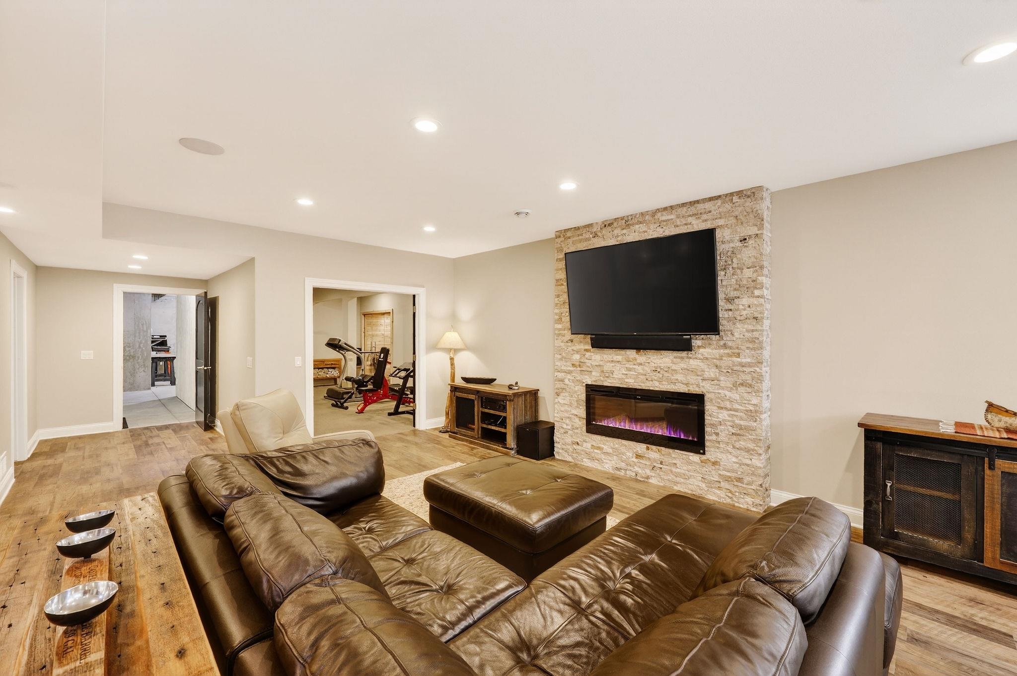 7569 Tumbledown Trail