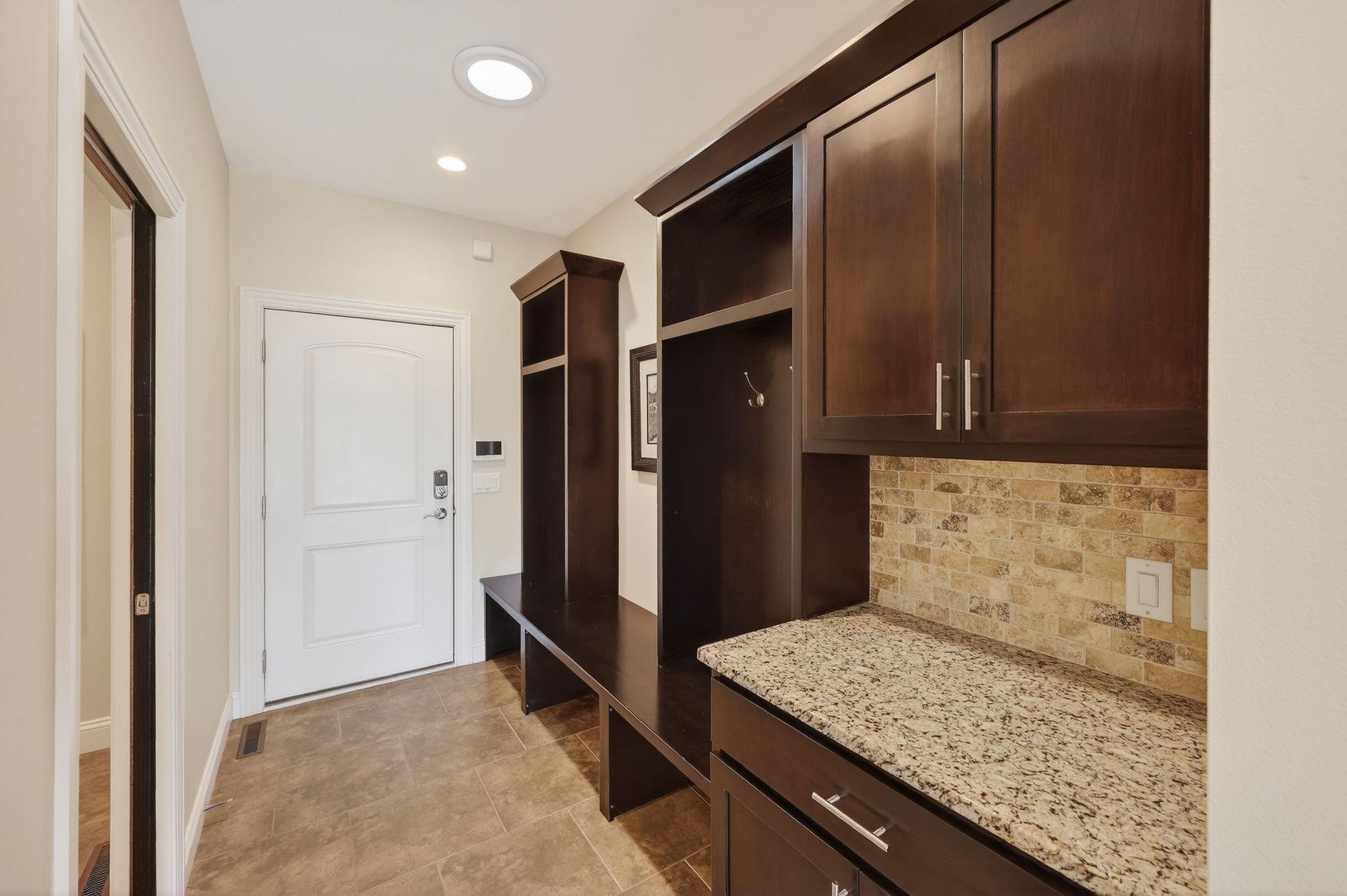 7569 Tumbledown Trail