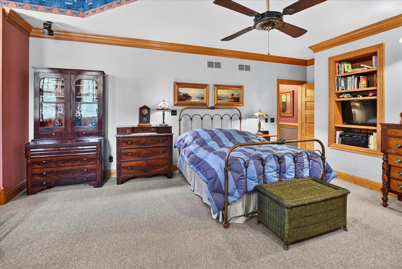 6 Pebble Beach Circle