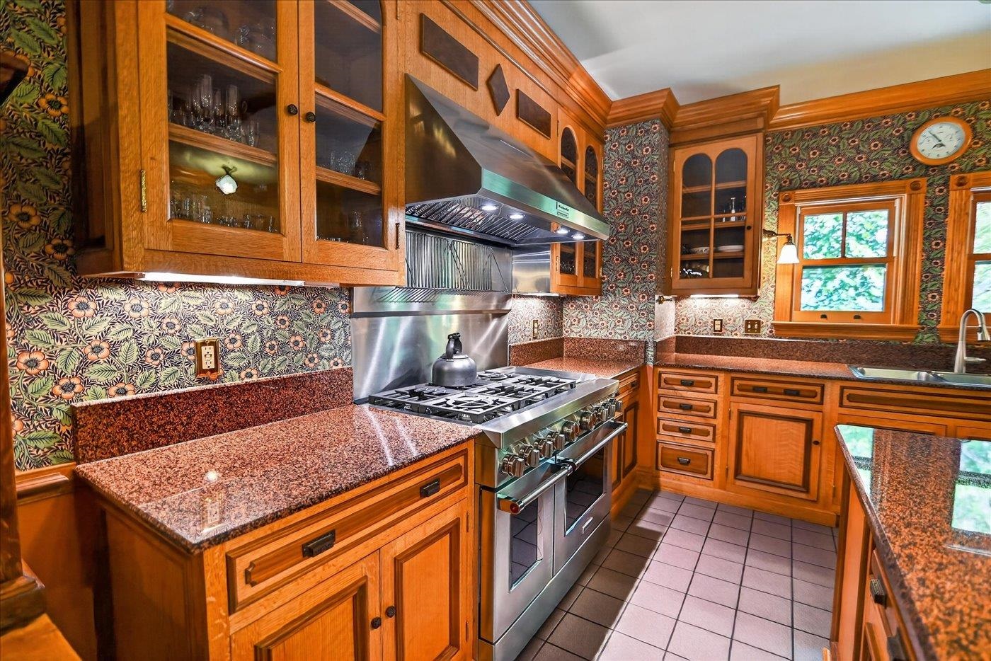 6 Pebble Beach Circle
