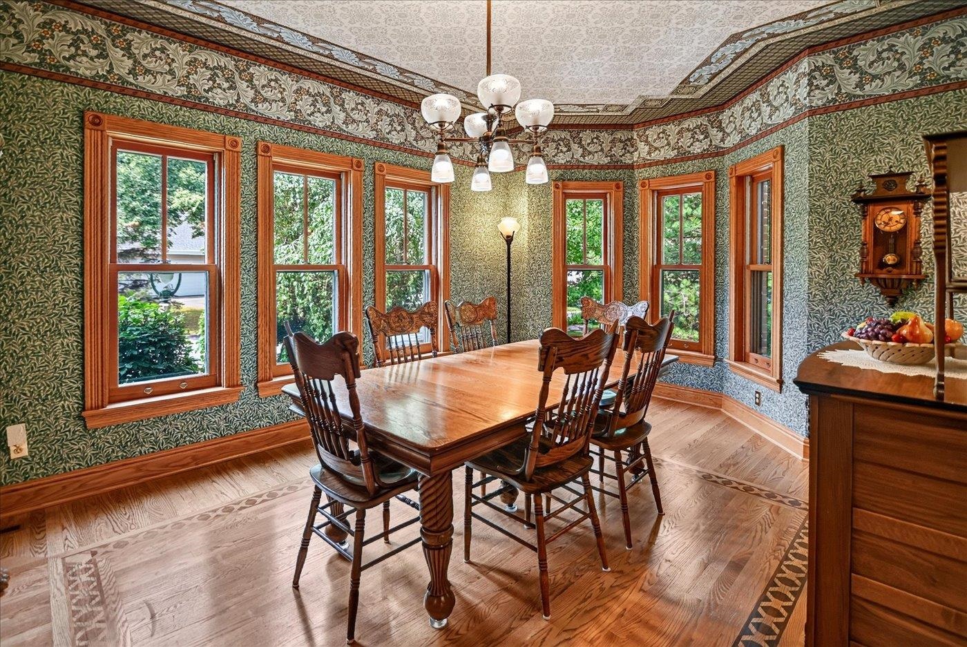 6 Pebble Beach Circle