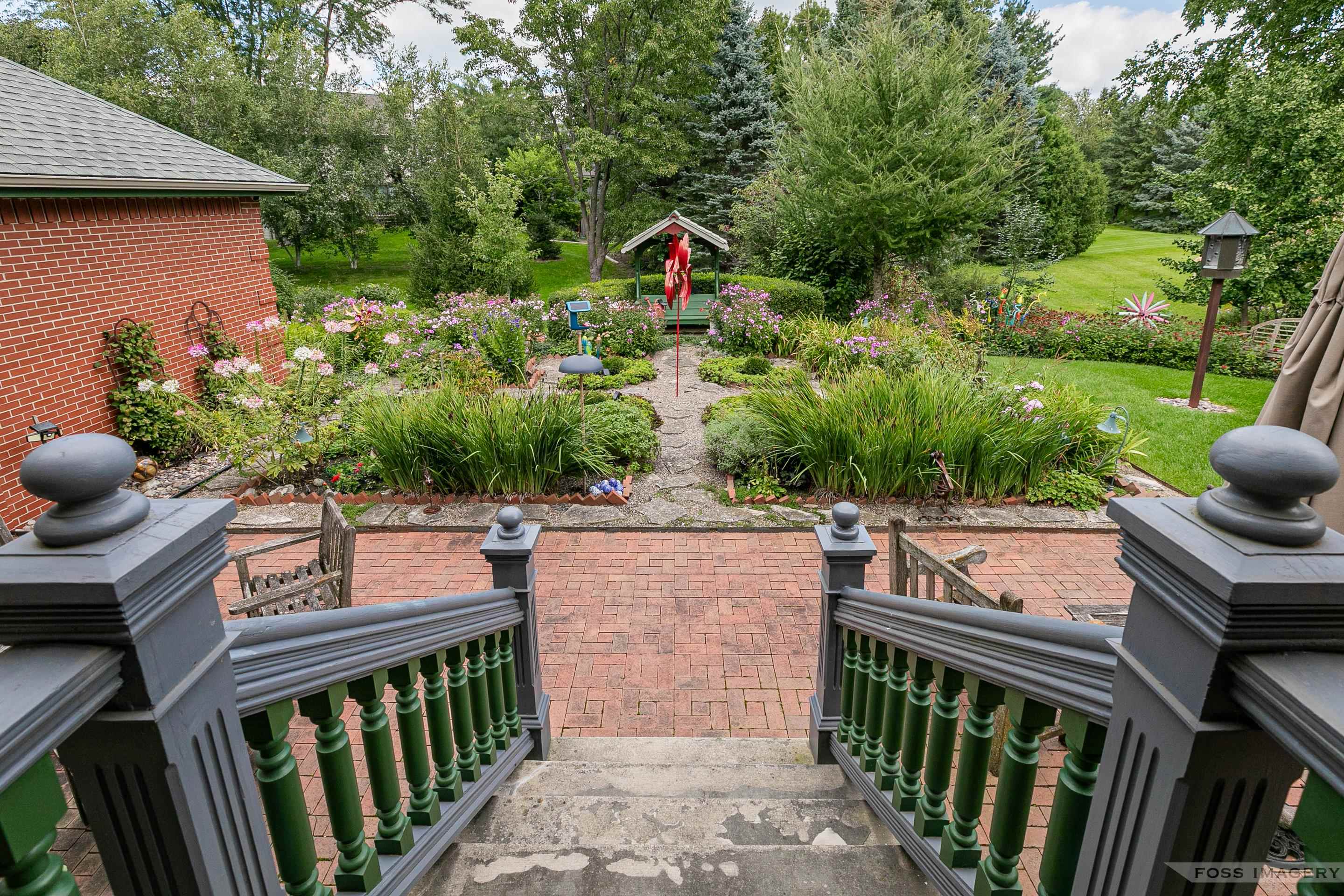 6 Pebble Beach Circle