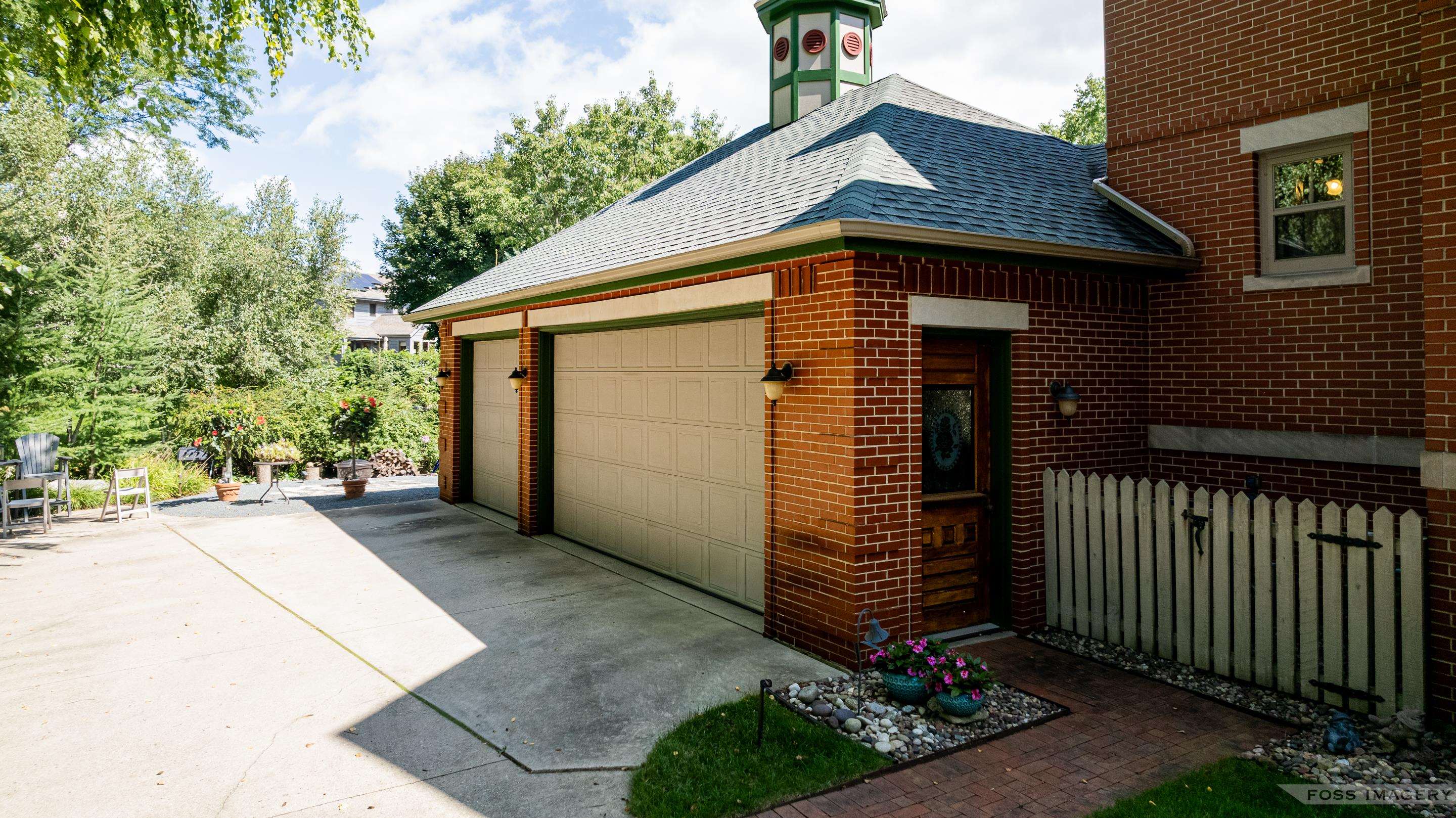 6 Pebble Beach Circle