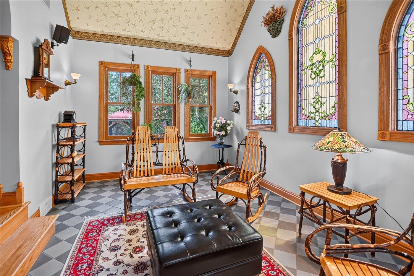 6 Pebble Beach Circle