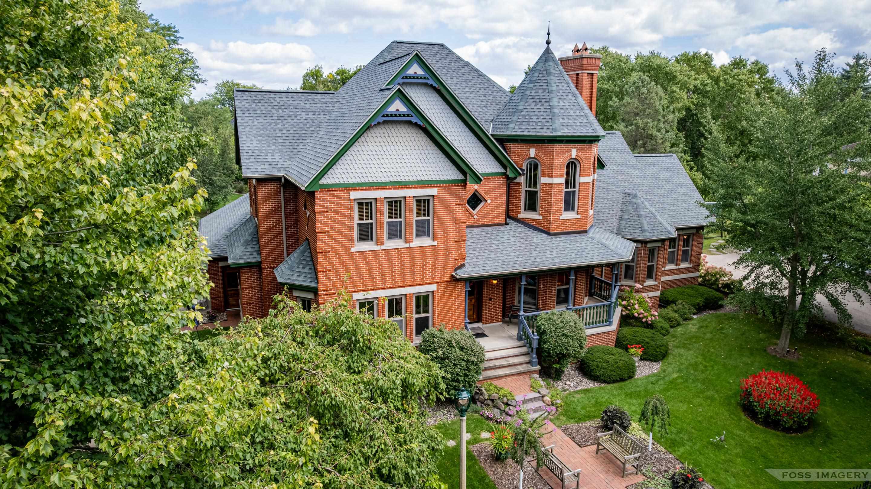 6 Pebble Beach Circle