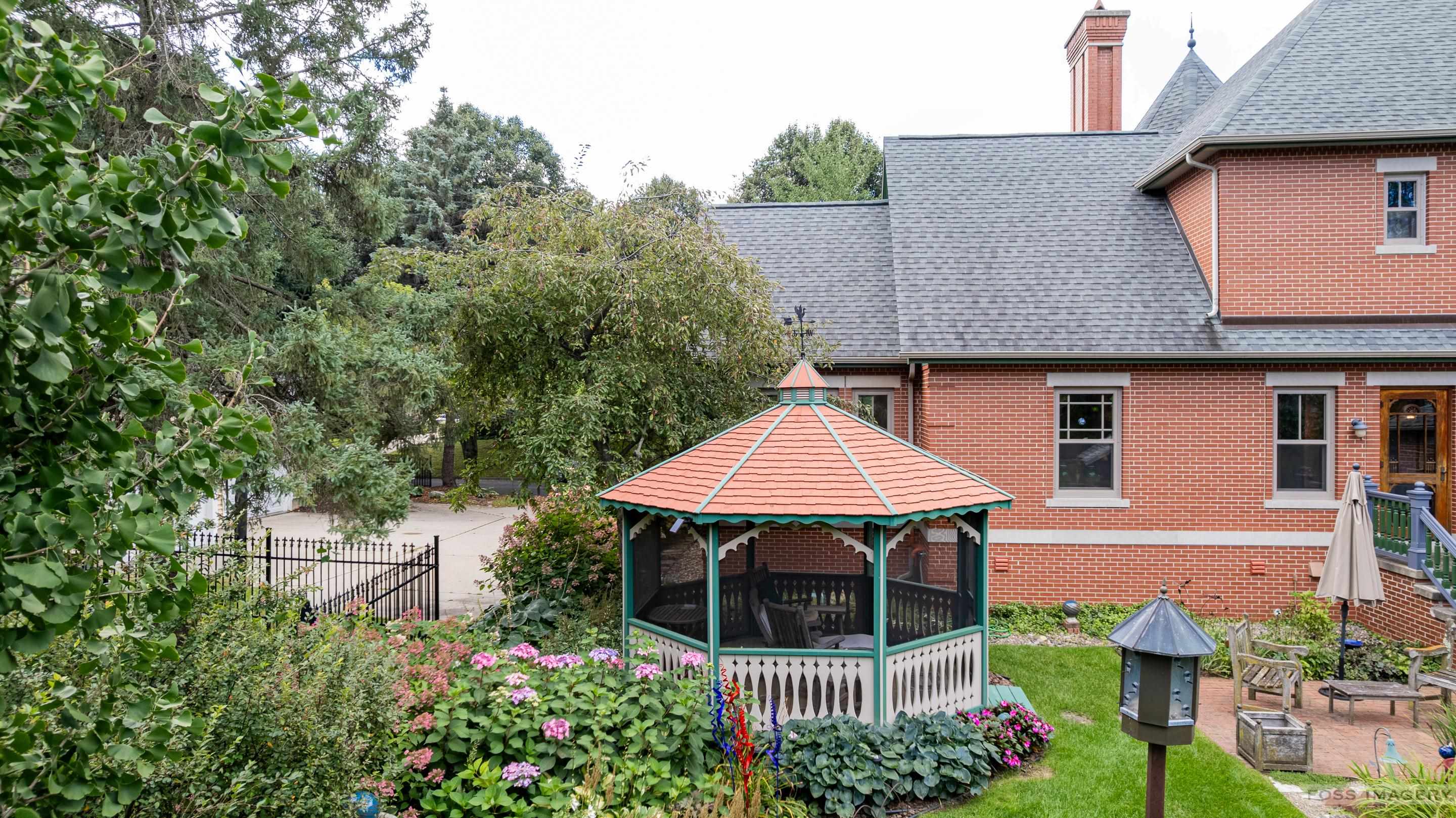 6 Pebble Beach Circle