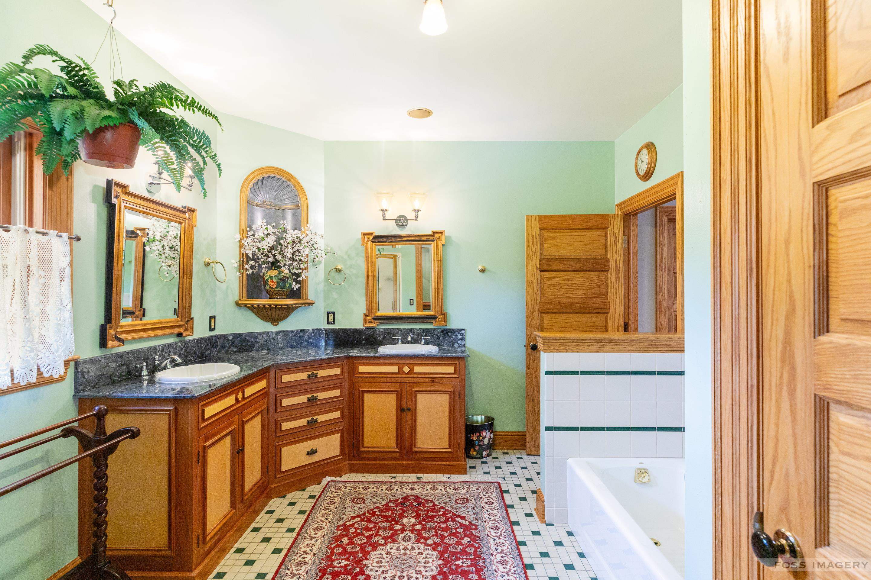 6 Pebble Beach Circle