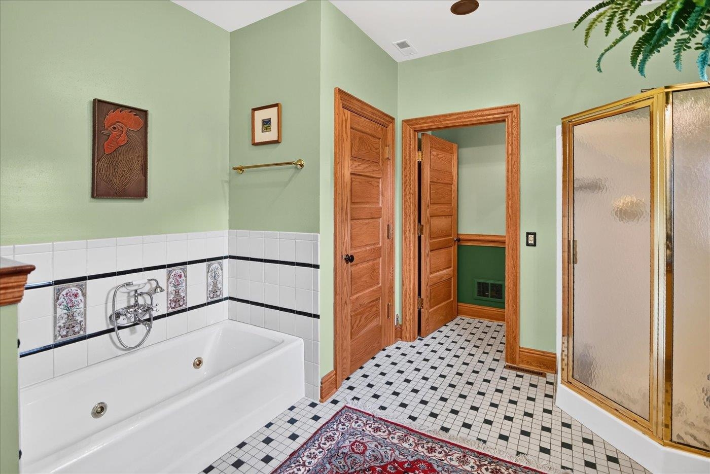 6 Pebble Beach Circle