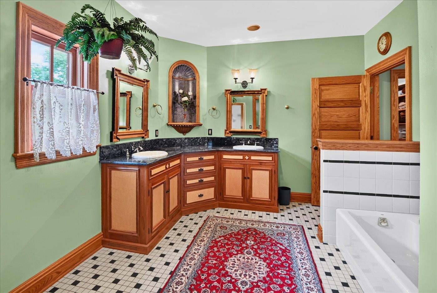 6 Pebble Beach Circle