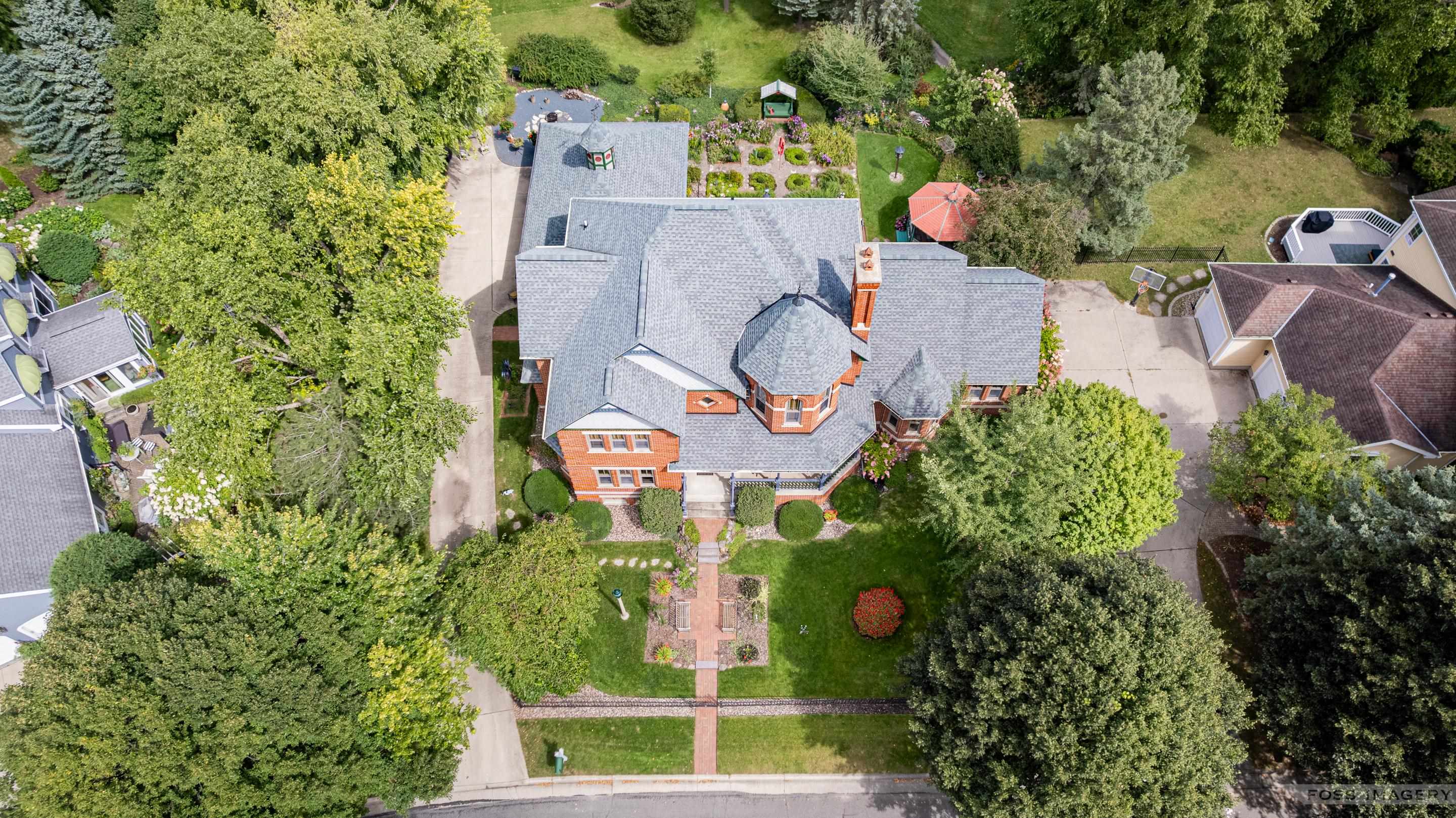 6 Pebble Beach Circle