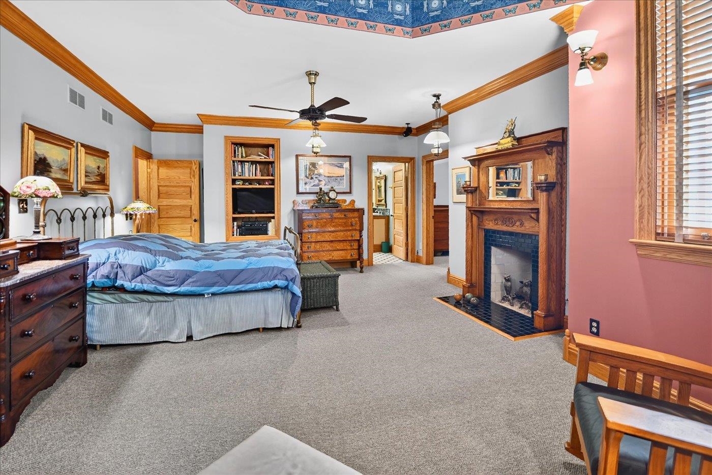 6 Pebble Beach Circle
