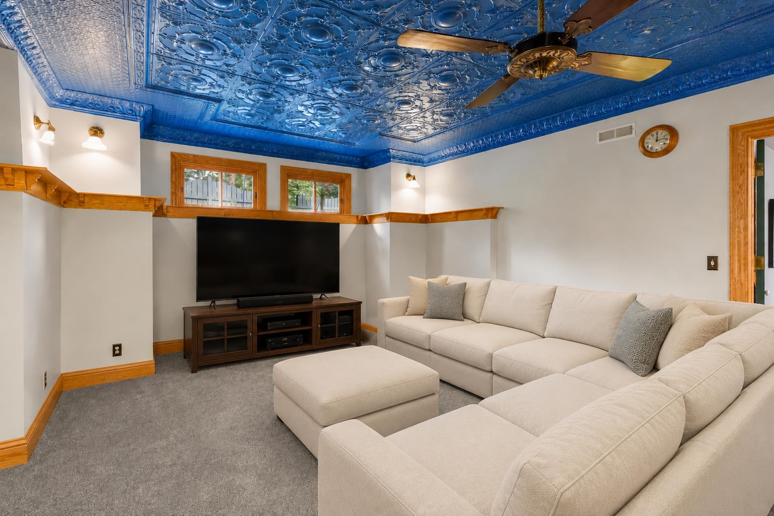 6 Pebble Beach Circle