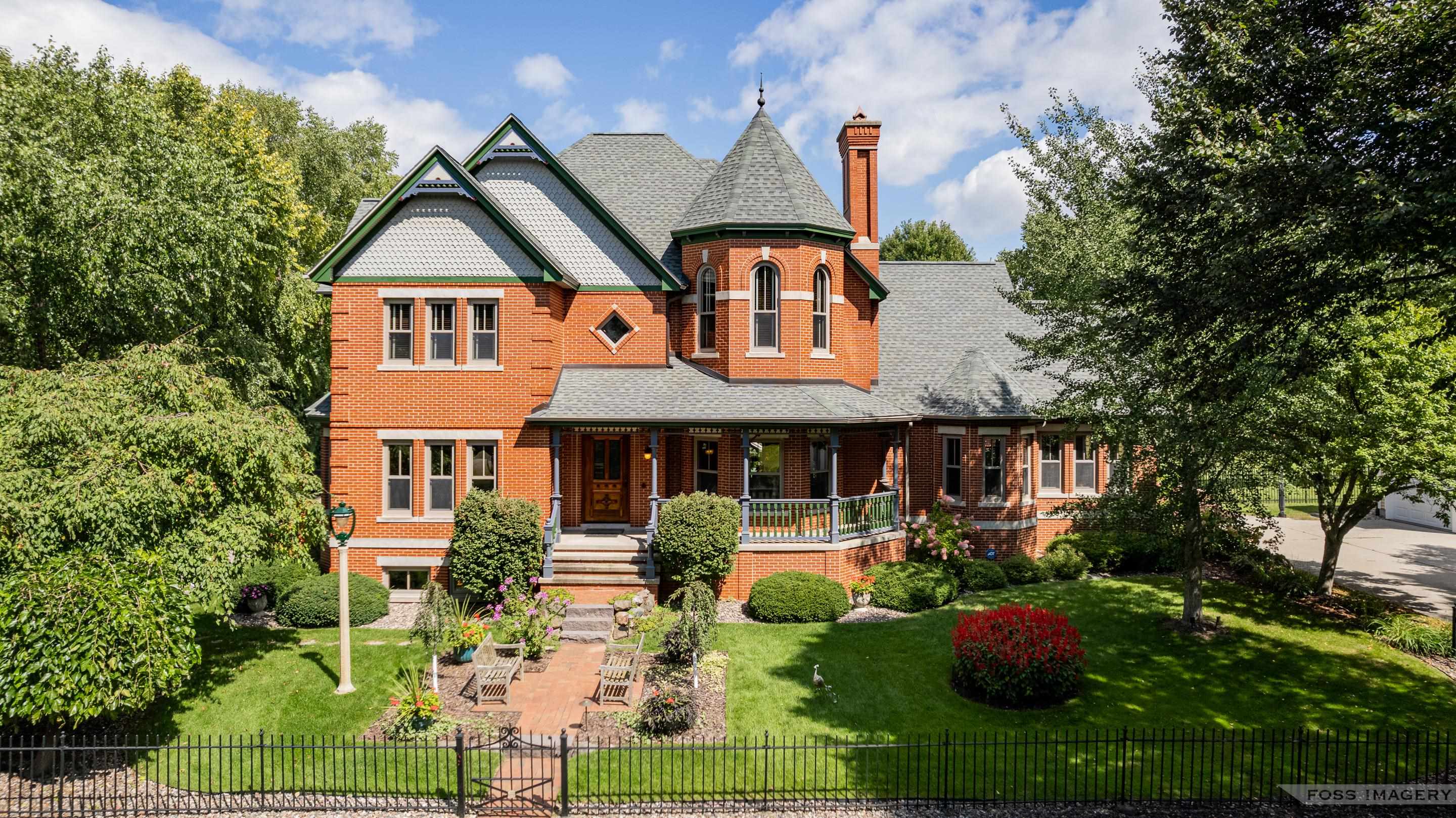 6 Pebble Beach Circle