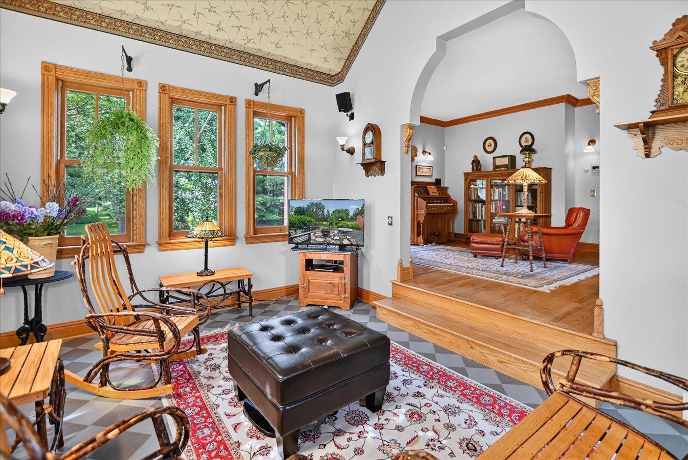 6 Pebble Beach Circle