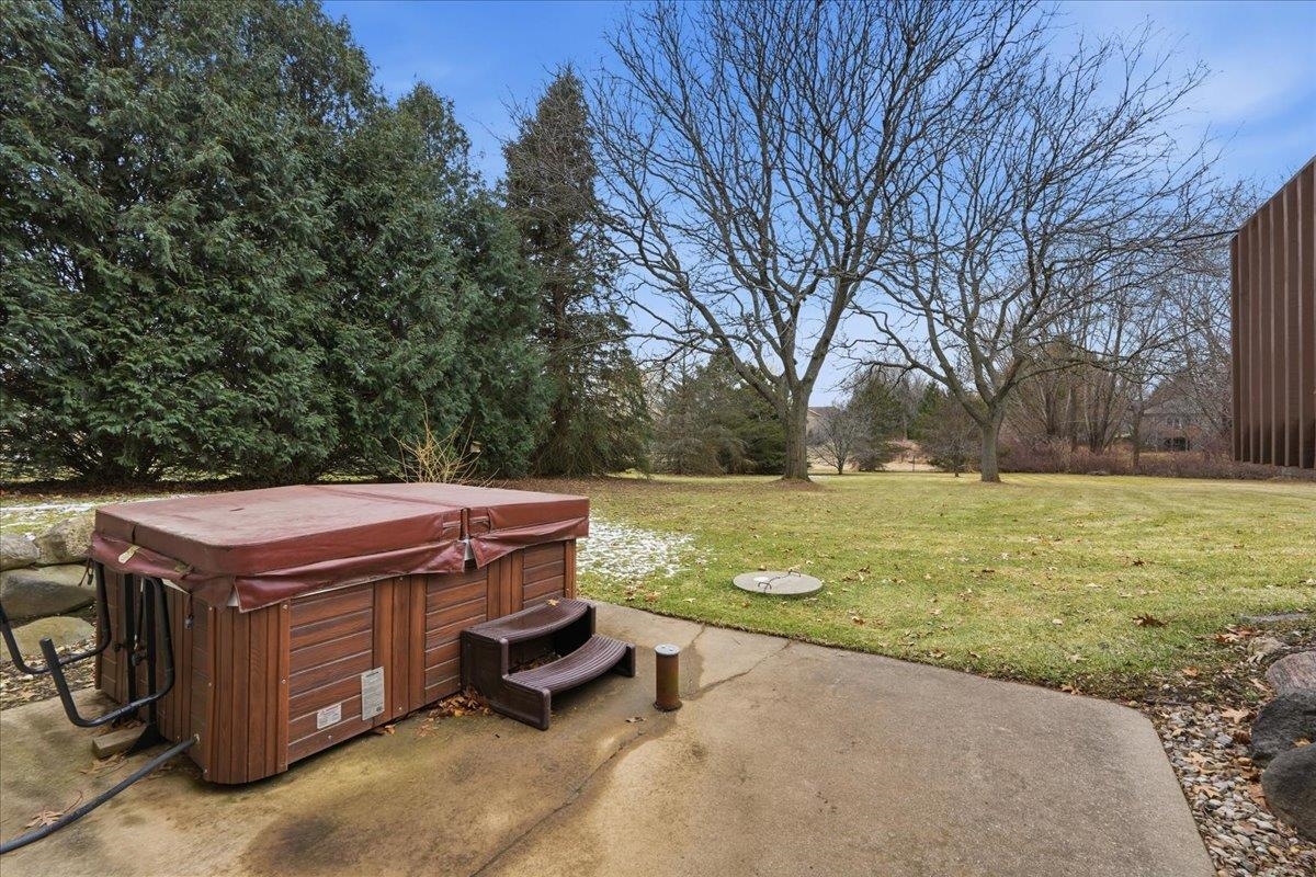 3880 Sunny Wood Drive