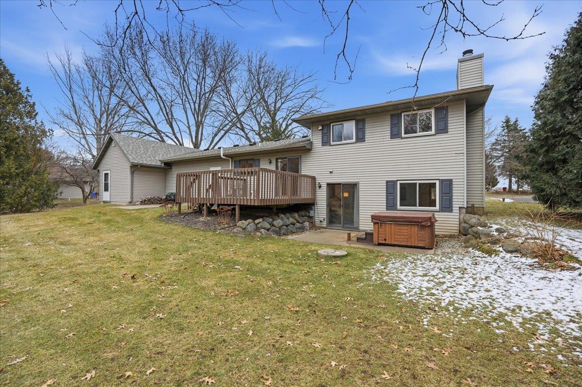 3880 Sunny Wood Drive