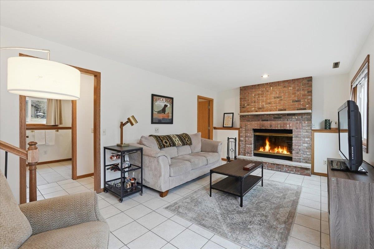 3880 Sunny Wood Drive