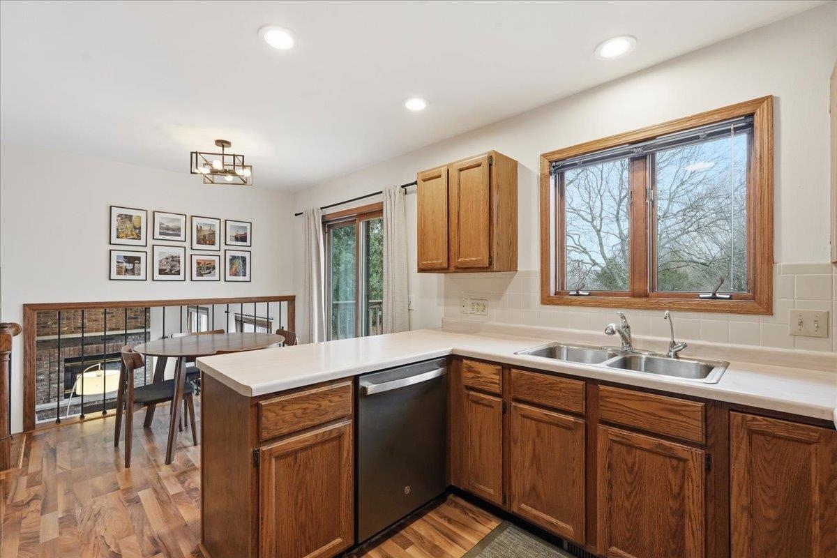 3880 Sunny Wood Drive