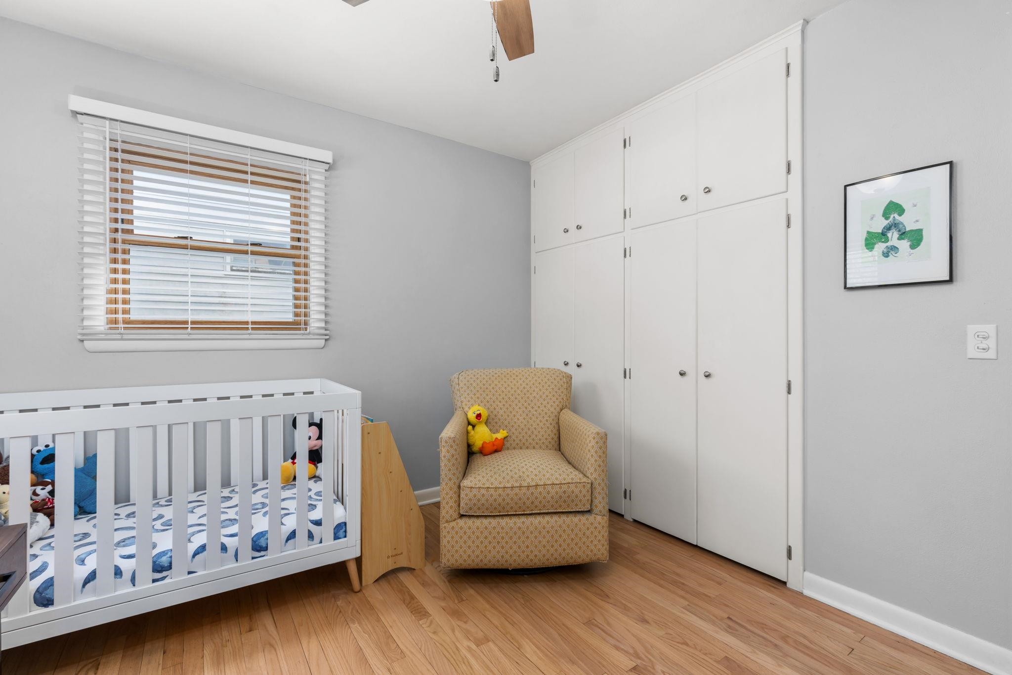 470 Woodside Terrace