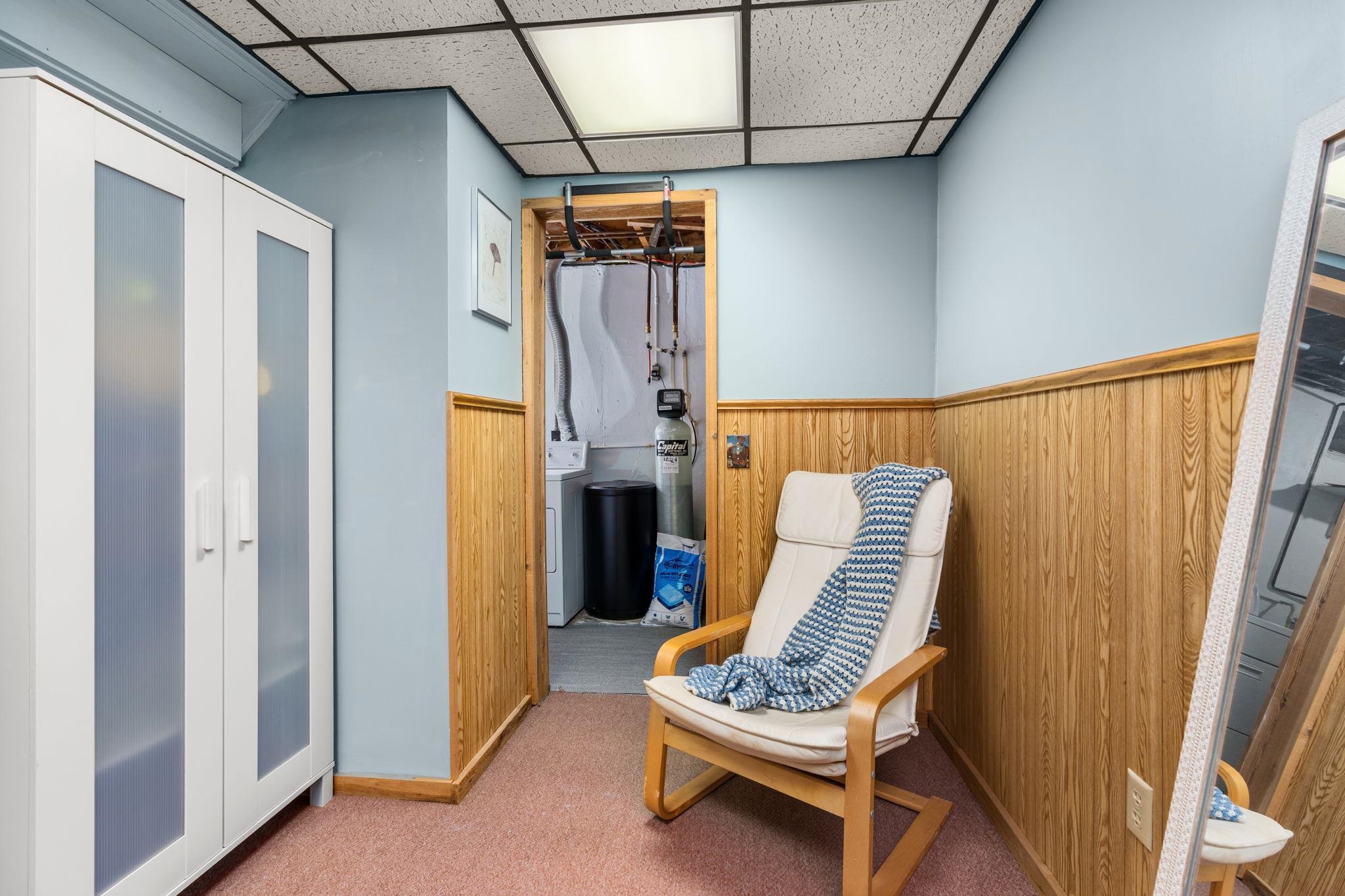 470 Woodside Terrace