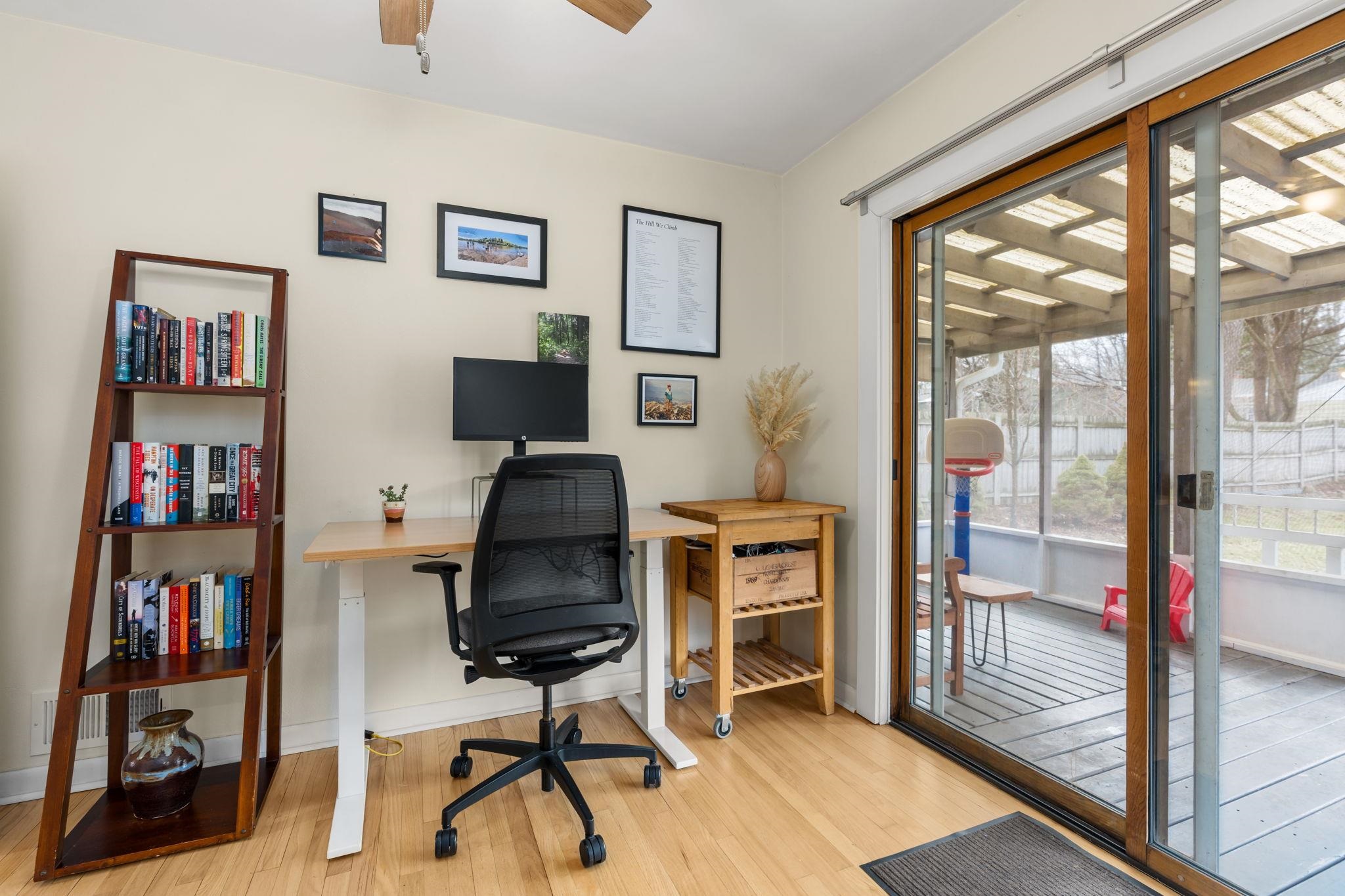 470 Woodside Terrace