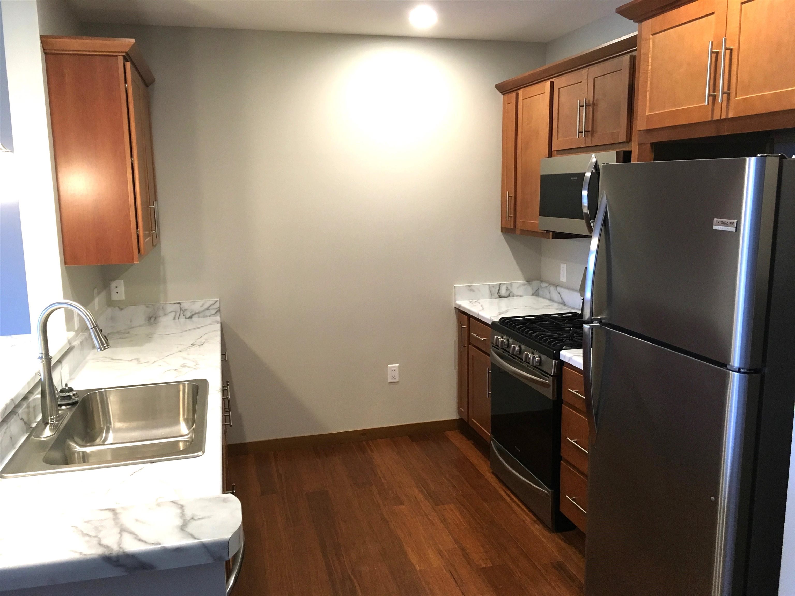 625 N Segoe Road 404