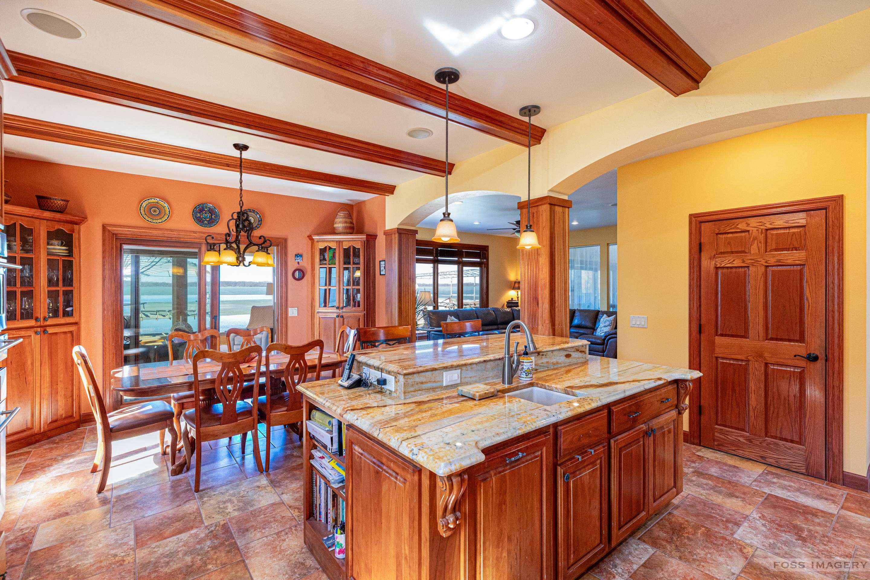 5728 Lake Edge Road