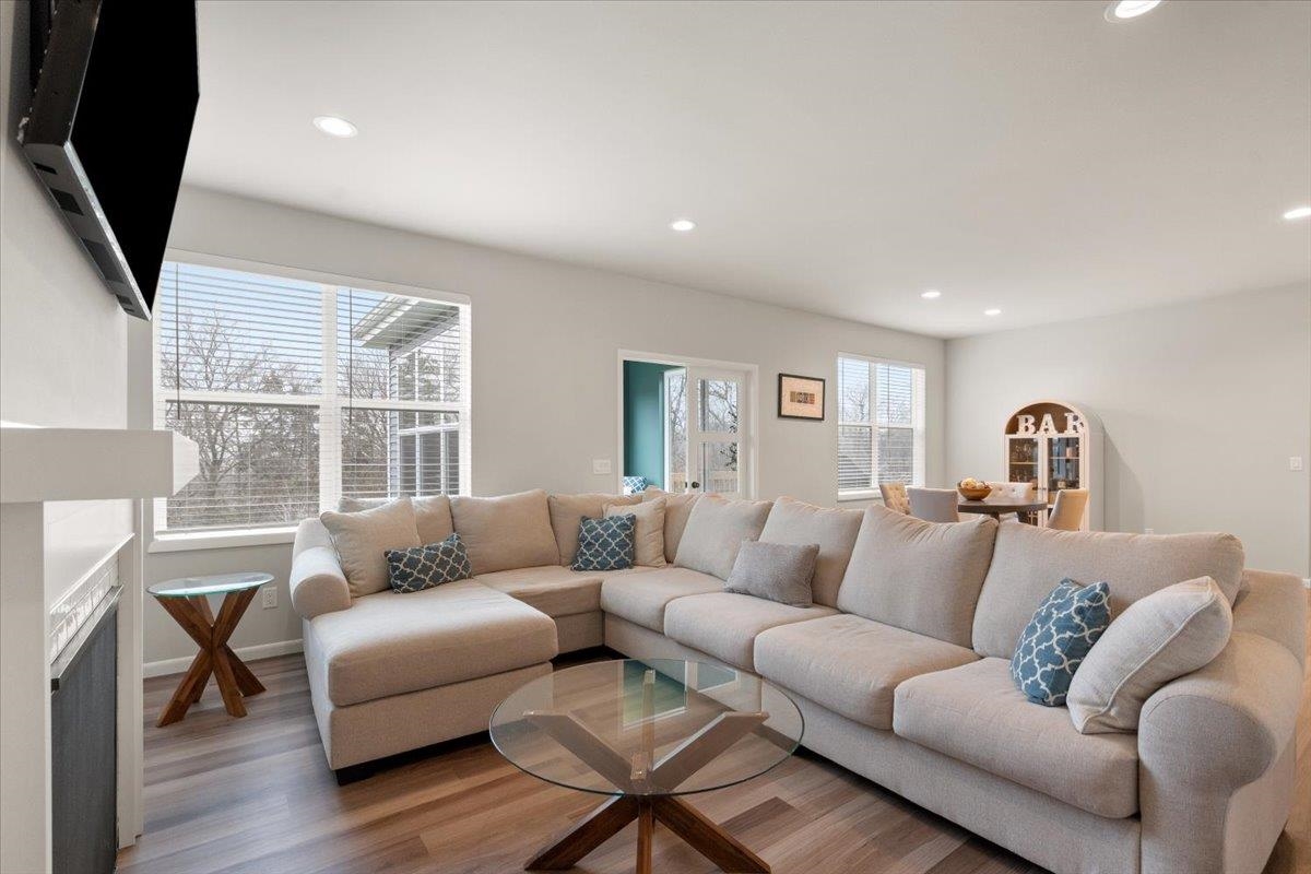 515 Fox Den Drive