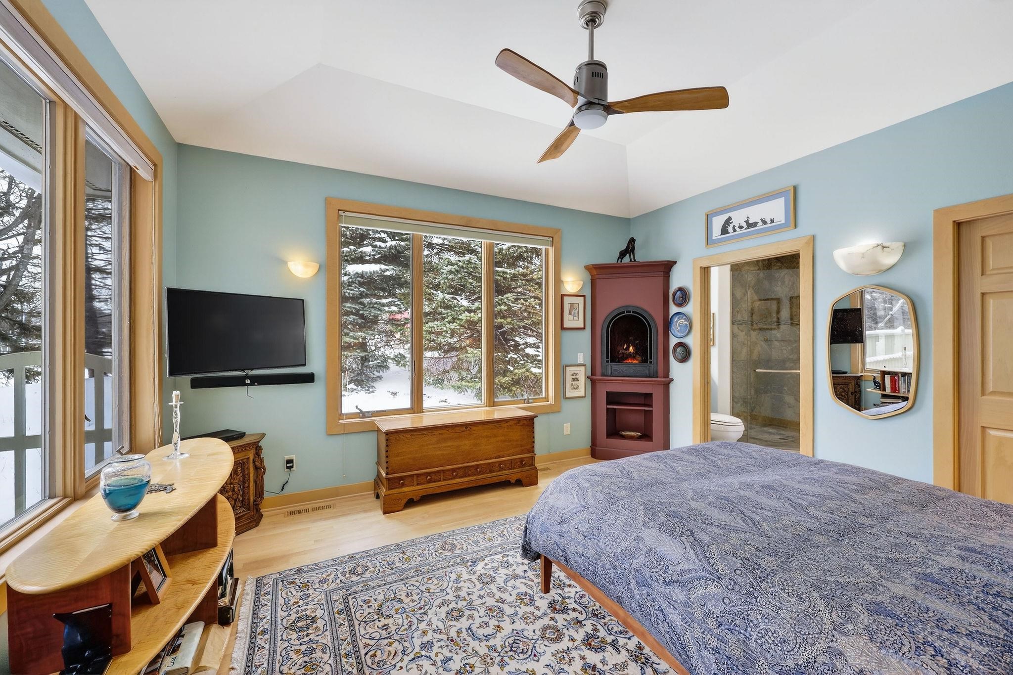 3800 Signature Drive