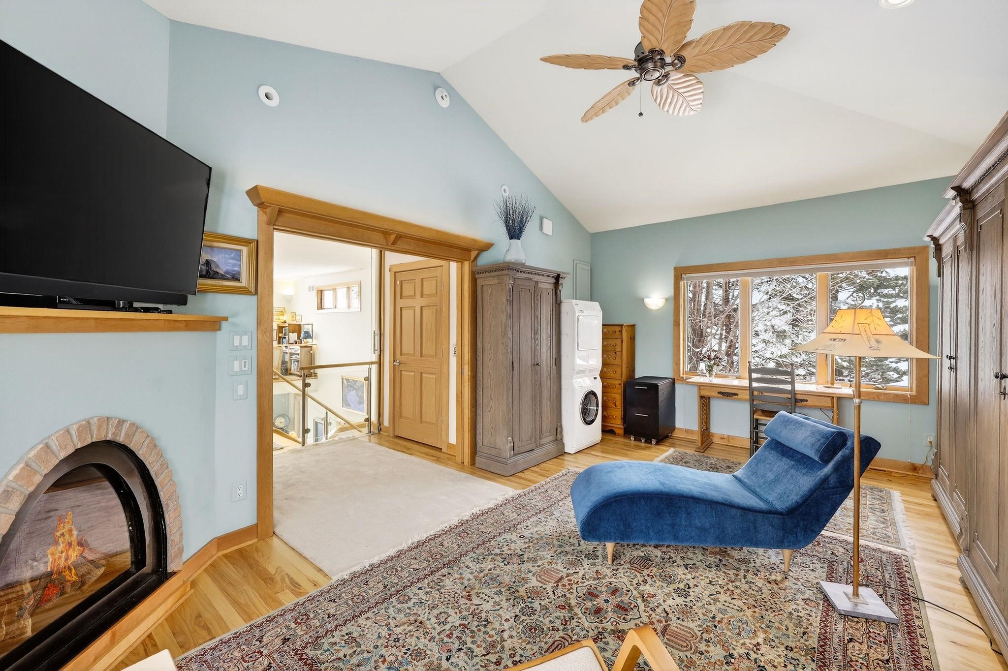 3800 Signature Drive